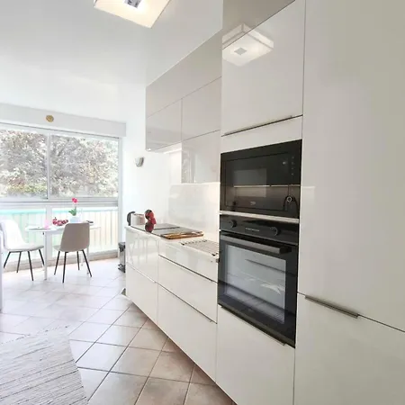 Apartamento With Balcony - Sea View