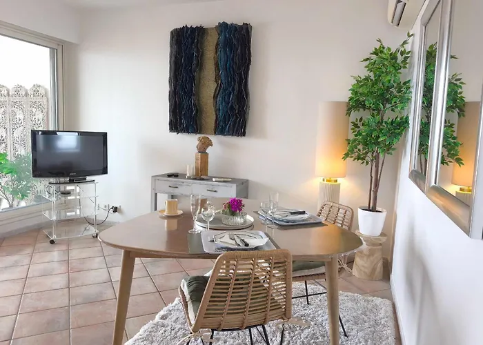 With Balcony - Sea View *